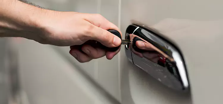 Why Choose Our Auto Locksmith Team in Boynton Beach, FL?